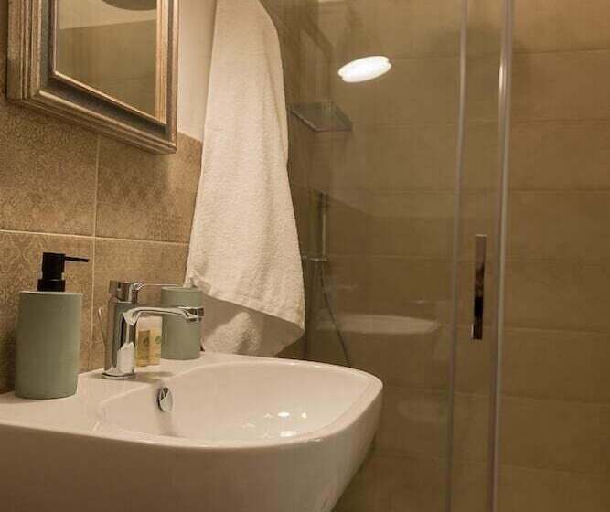 هتل La Residenza Sul Largo