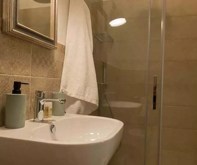 هتل La Residenza Sul Largo