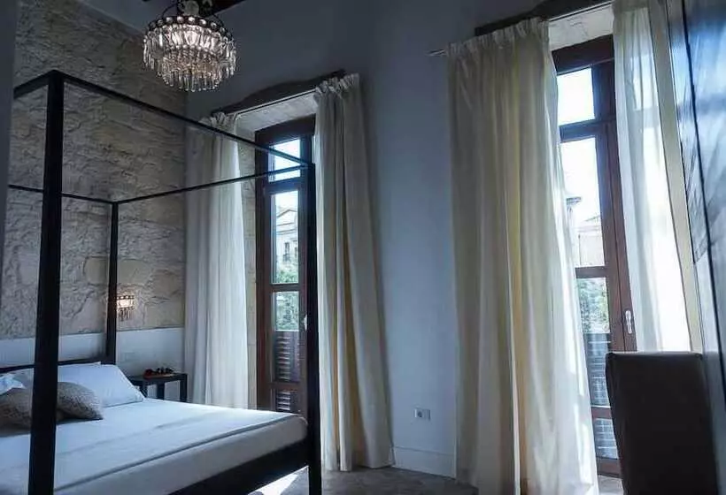 هتل La Residenza Sul Largo