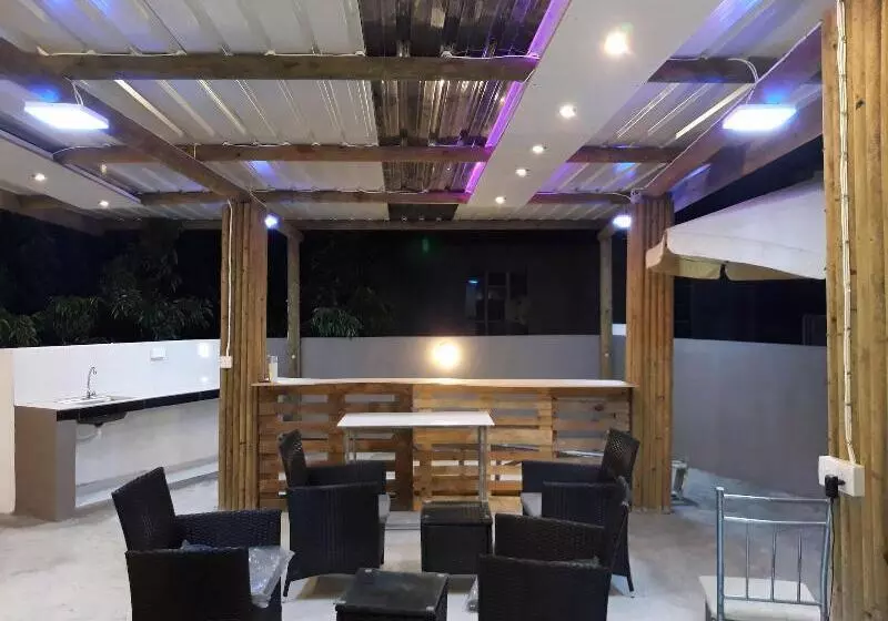 هتل Residence Les Bambous