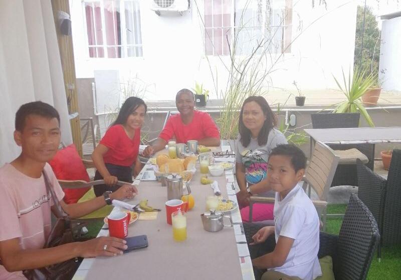 هتل Residence Les Bambous