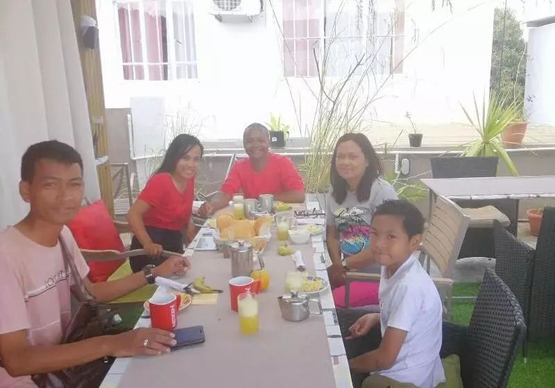 هتل Residence Les Bambous