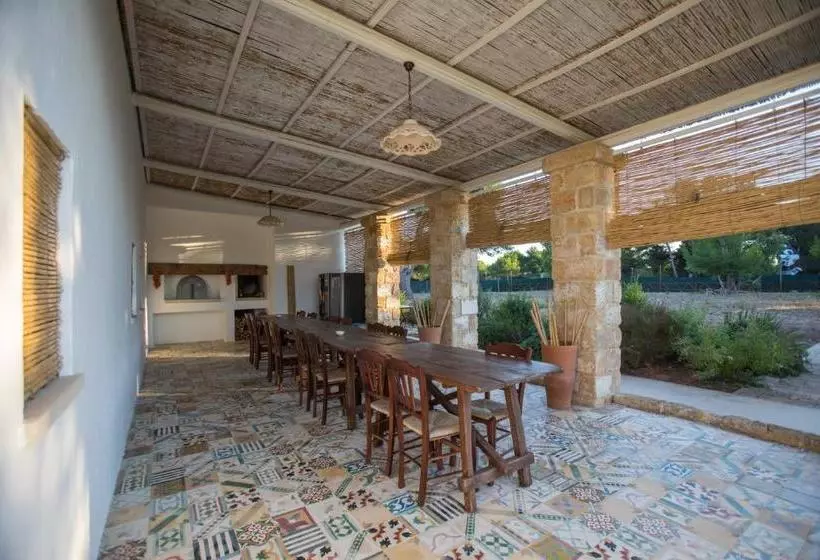 ホテル Santa Marina Masseria Del Salento