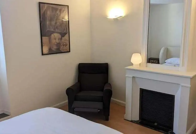 ベッドアンドブレックファースト Chambre Voltaire Ou Chambre Beckett, Terrasse En Bord De Sorgue
