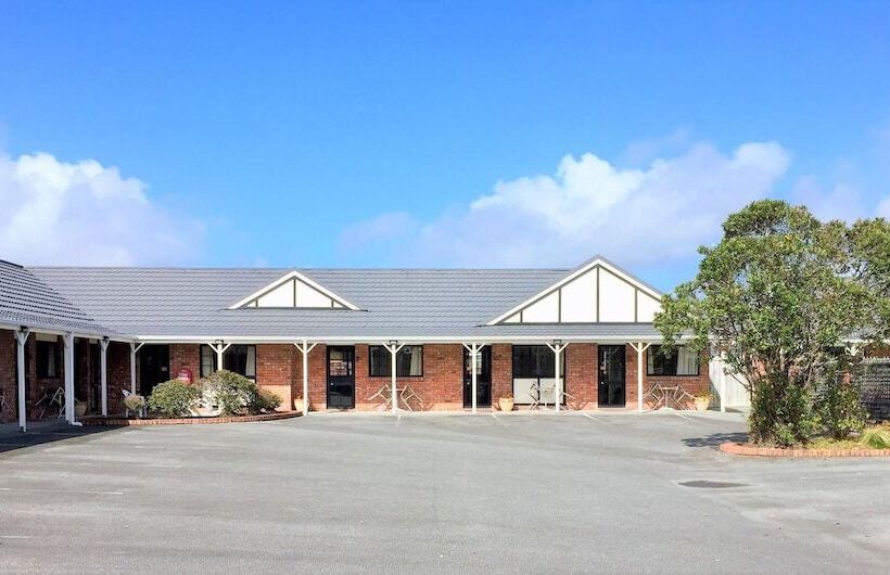 Heritage Highway Motel