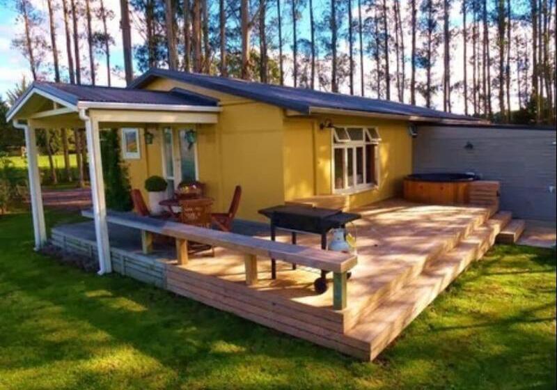 Отель B&b Blossom Cottage