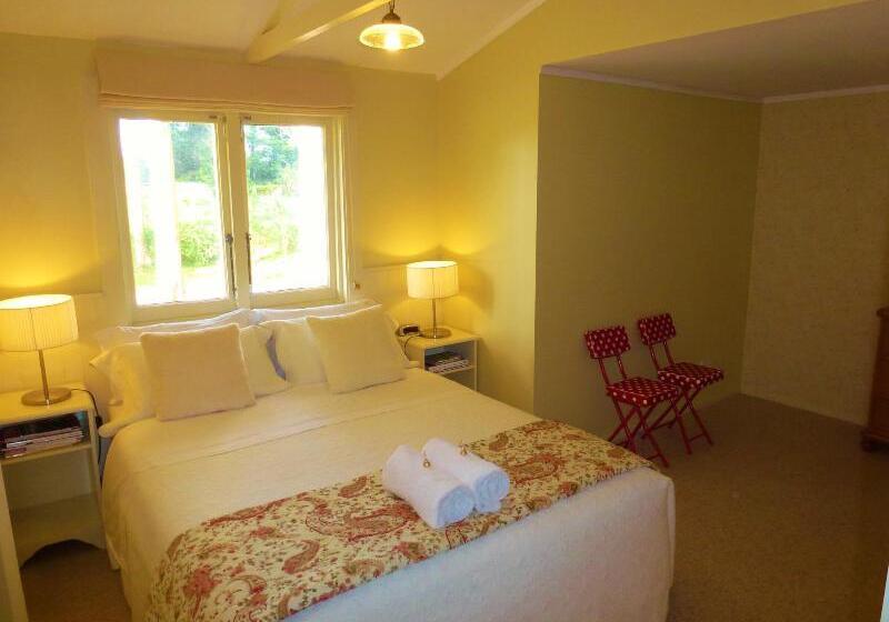 Отель B&b Blossom Cottage