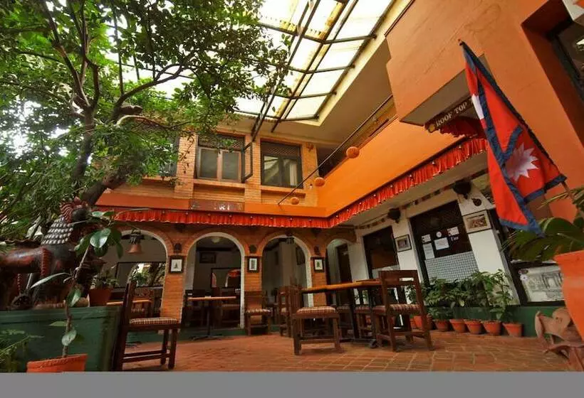 هتل Cafe De Patan