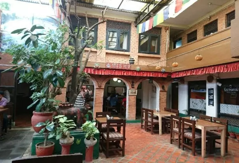 هتل Cafe De Patan