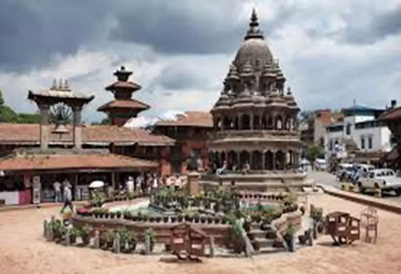 هتل Cafe De Patan