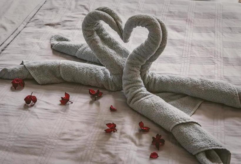 Hotel De Accommodation