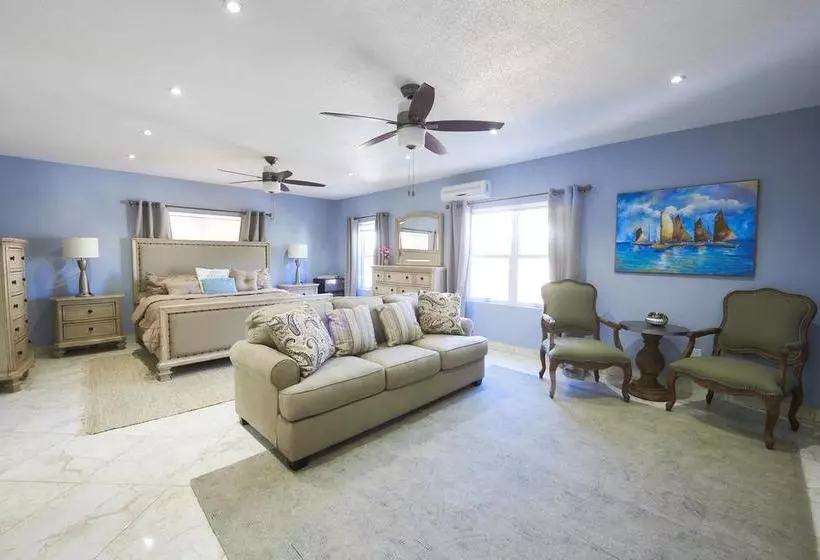 Hotelli Diamond Lodge Belize