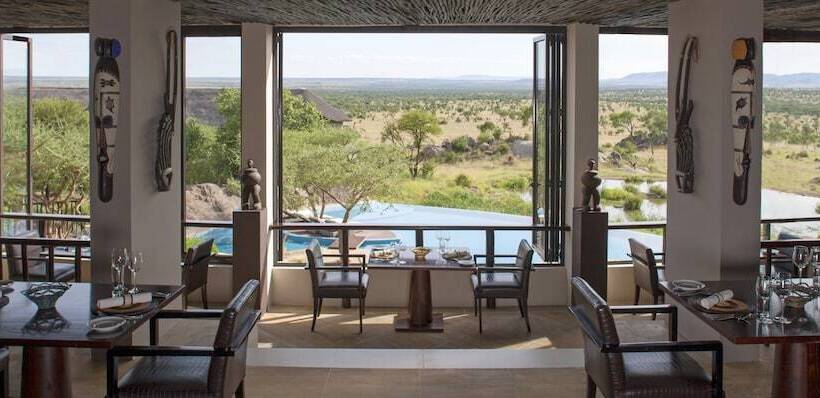 هتل Four Seasons Safari Lodge Serengeti