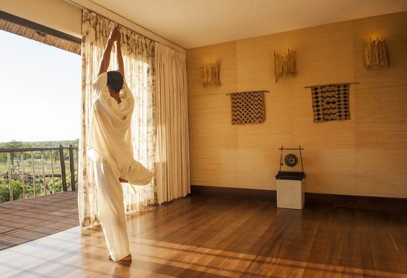 هتل Four Seasons Safari Lodge Serengeti