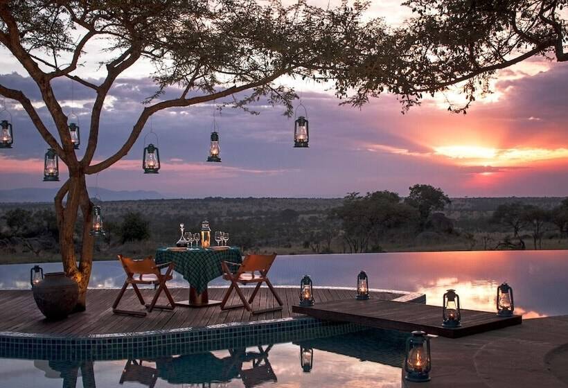 هتل Four Seasons Safari Lodge Serengeti
