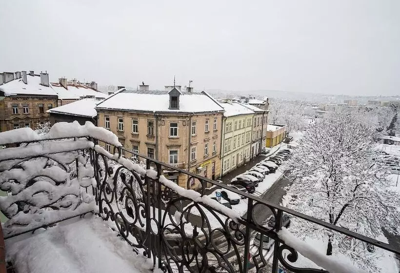 Hotelli Hostel Likehome