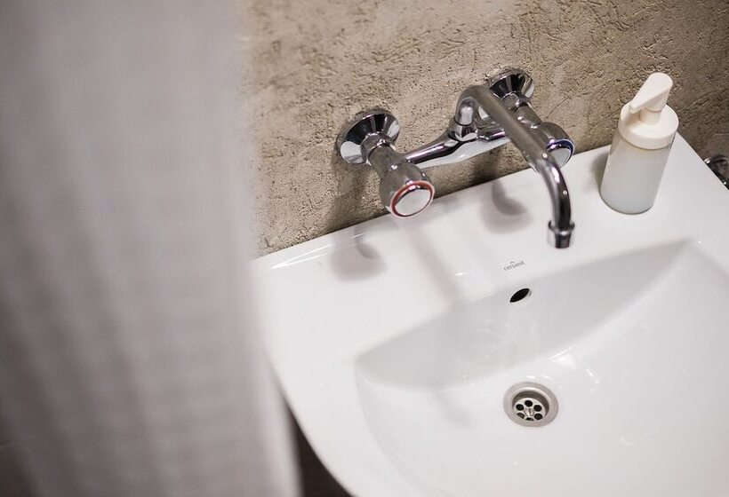 Hotel Hostel Likehome