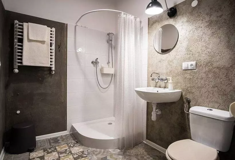 Hotelli Hostel Likehome