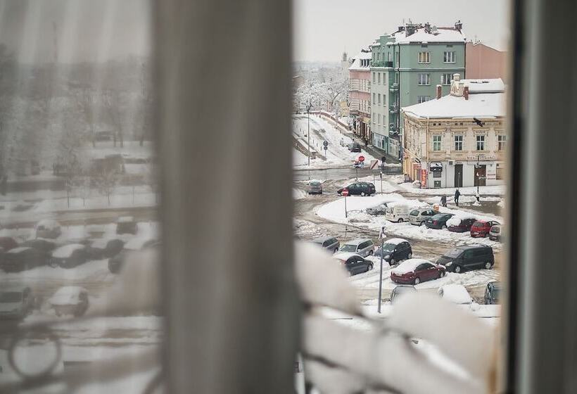 Hotel Hostel Likehome