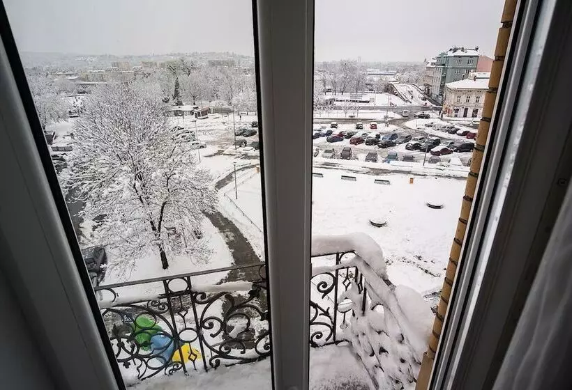 Hotelli Hostel Likehome