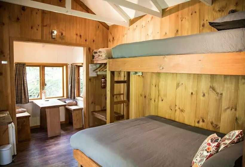 Hotelli Hush Boutique Accommodation