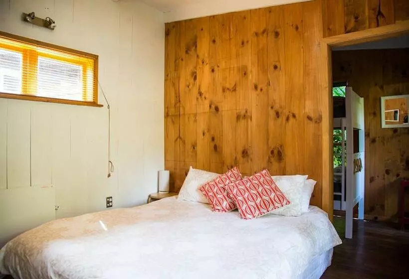 Hotelli Hush Boutique Accommodation