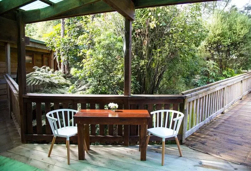 Hotelli Hush Boutique Accommodation