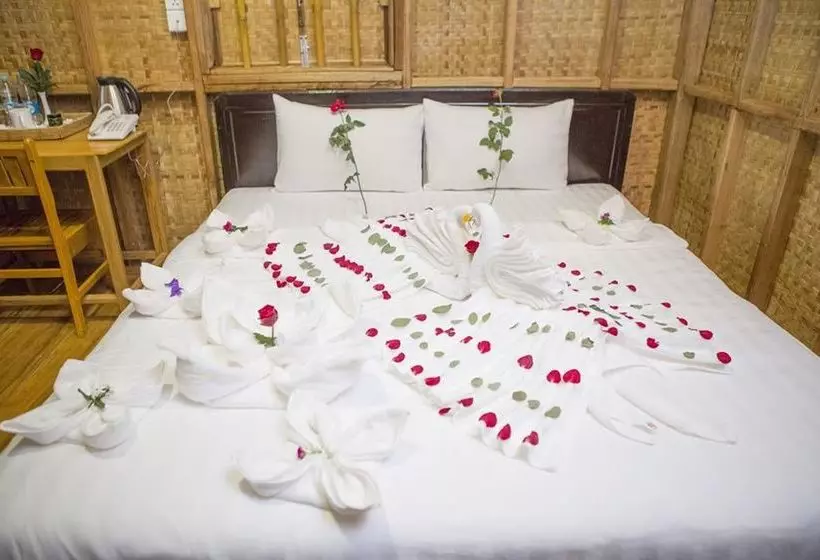هتل Jl Lodge Ngwe Saung