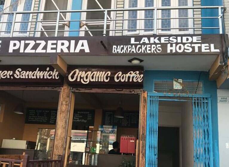 ホテル Lakeside Backpackers Hostel