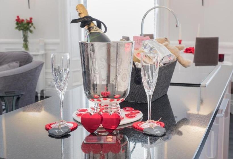 ホテル Marks At The Manor