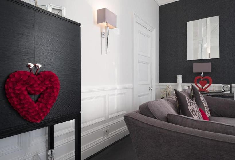 ホテル Marks At The Manor