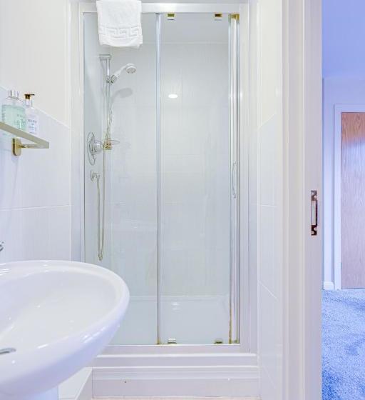 ホテル Mica Point City Centre Apartment