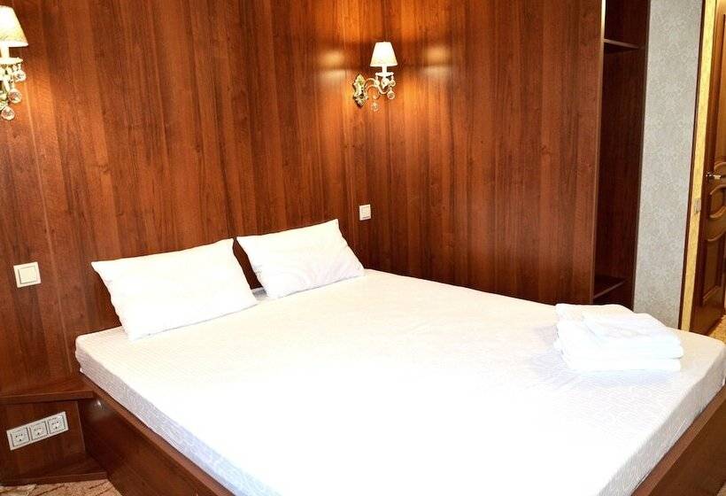 בית מלון כפרי Randevu