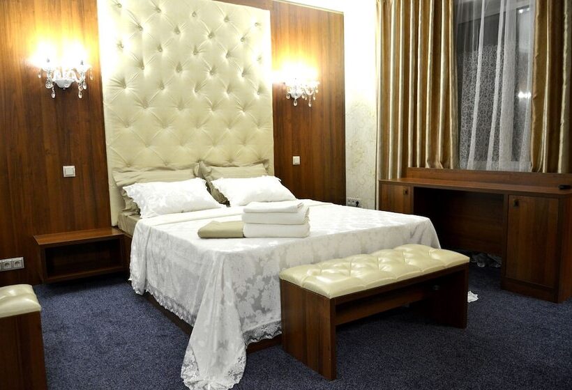 בית מלון כפרי Randevu