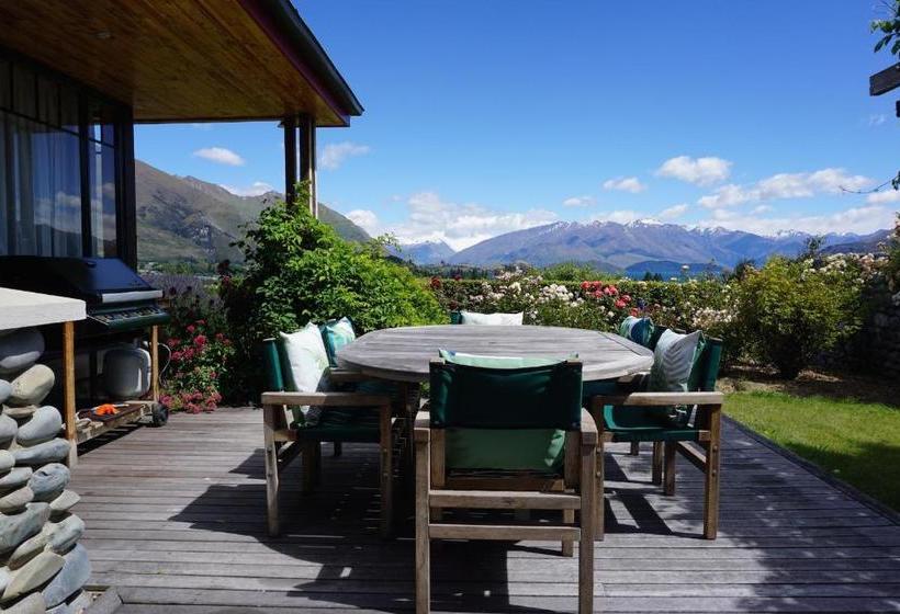 فندق Release Wanaka Bullock Creek Chalet