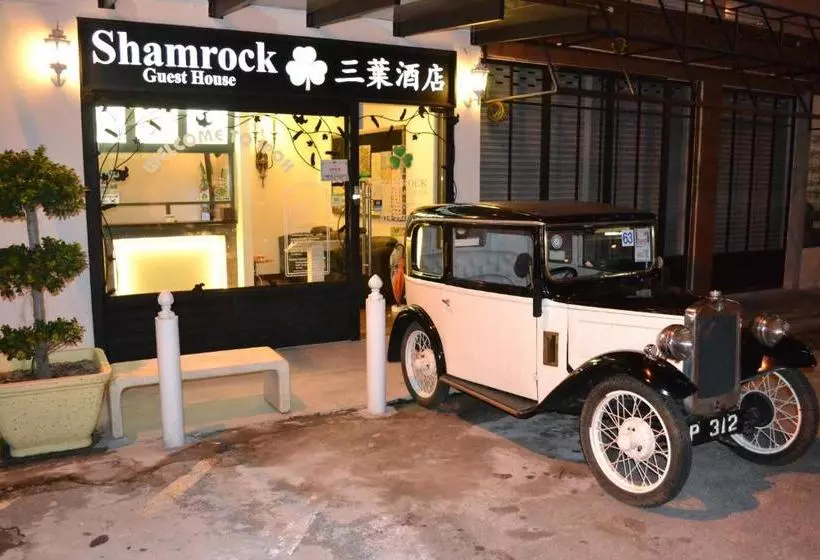Hotelli Shamrock Guest House
