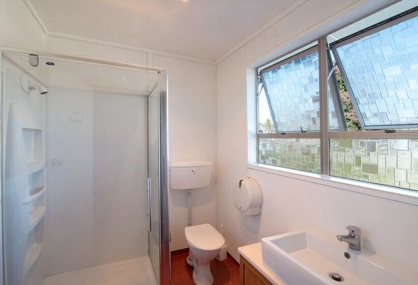 호텔 The Flaming Kiwi Backpackers