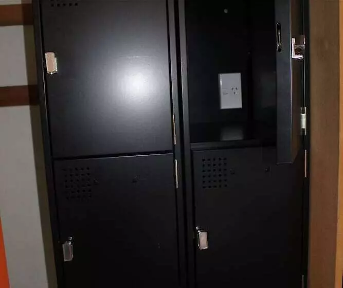 Hotelli The Flaming Kiwi Backpackers