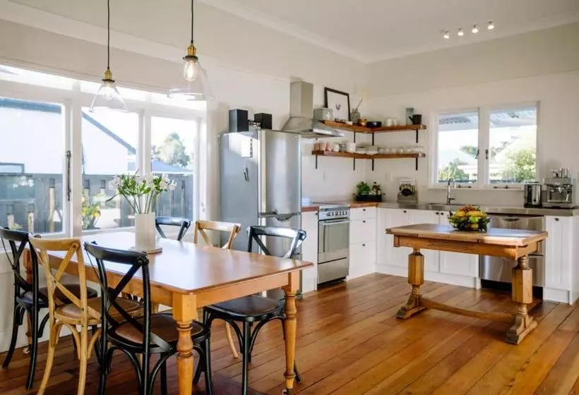 هتل Villa Victoria