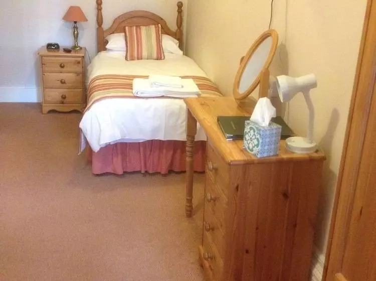 Hotelli By The Sea Bed And Breakfast