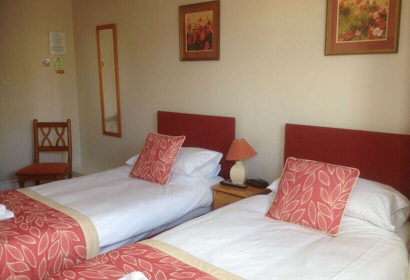 בית מלון כפרי By The Sea Bed And Breakfast