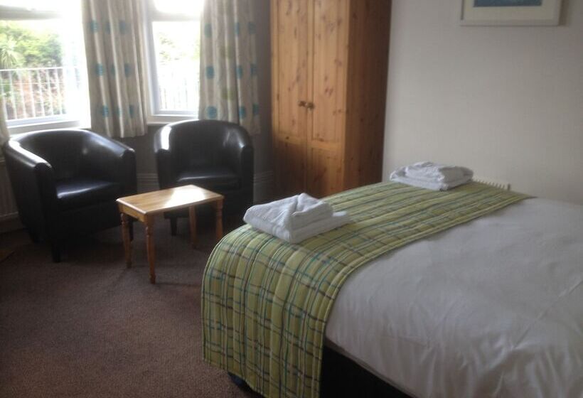 בית מלון כפרי By The Sea Bed And Breakfast