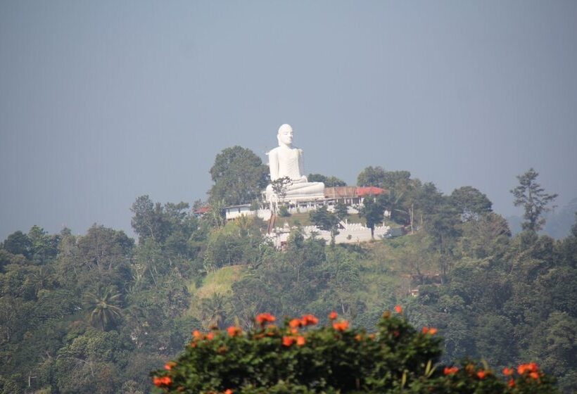 فندق Camarin Residence