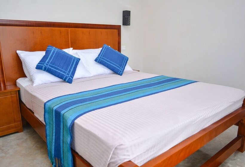 فندق Camarin Residence