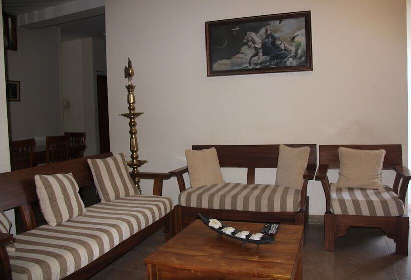 فندق Camarin Residence