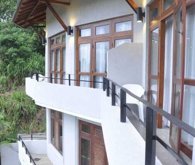 فندق Camarin Residence