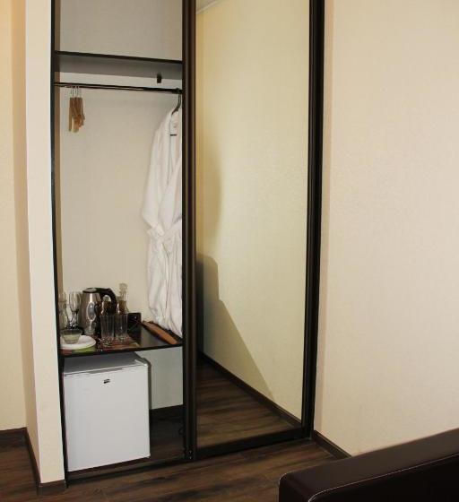 בית מלון כפרי Central