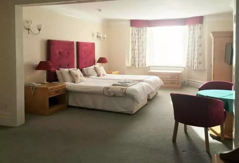 هتل Charles House   Windsor Castle