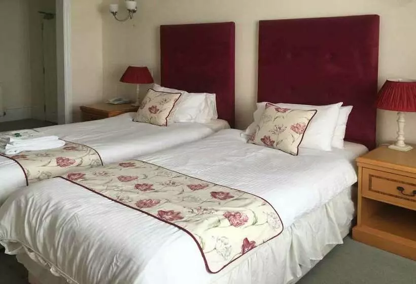 هتل Charles House   Windsor Castle