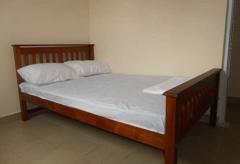 Hotel Colombo Apartments   Harmers Avenue